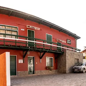 https://chales-villagi.camposdojordaohotels.net